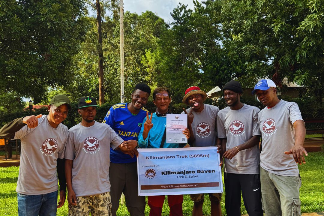 kilimanjaro raven team