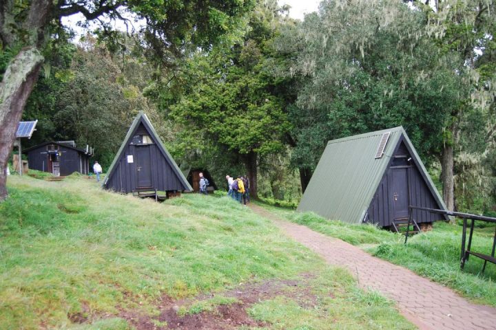 mandara hut (2)